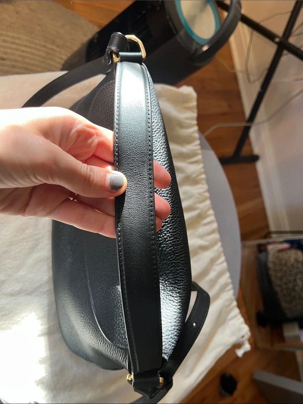 Stow London East West Curve bag in Black calfskin leather - Picture 7 of 13